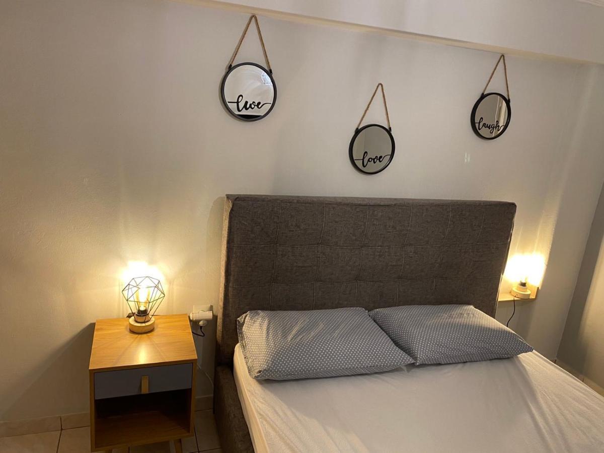 Olas 1-Bedroom Apartment Near The Center Of Афіни Екстер'єр фото